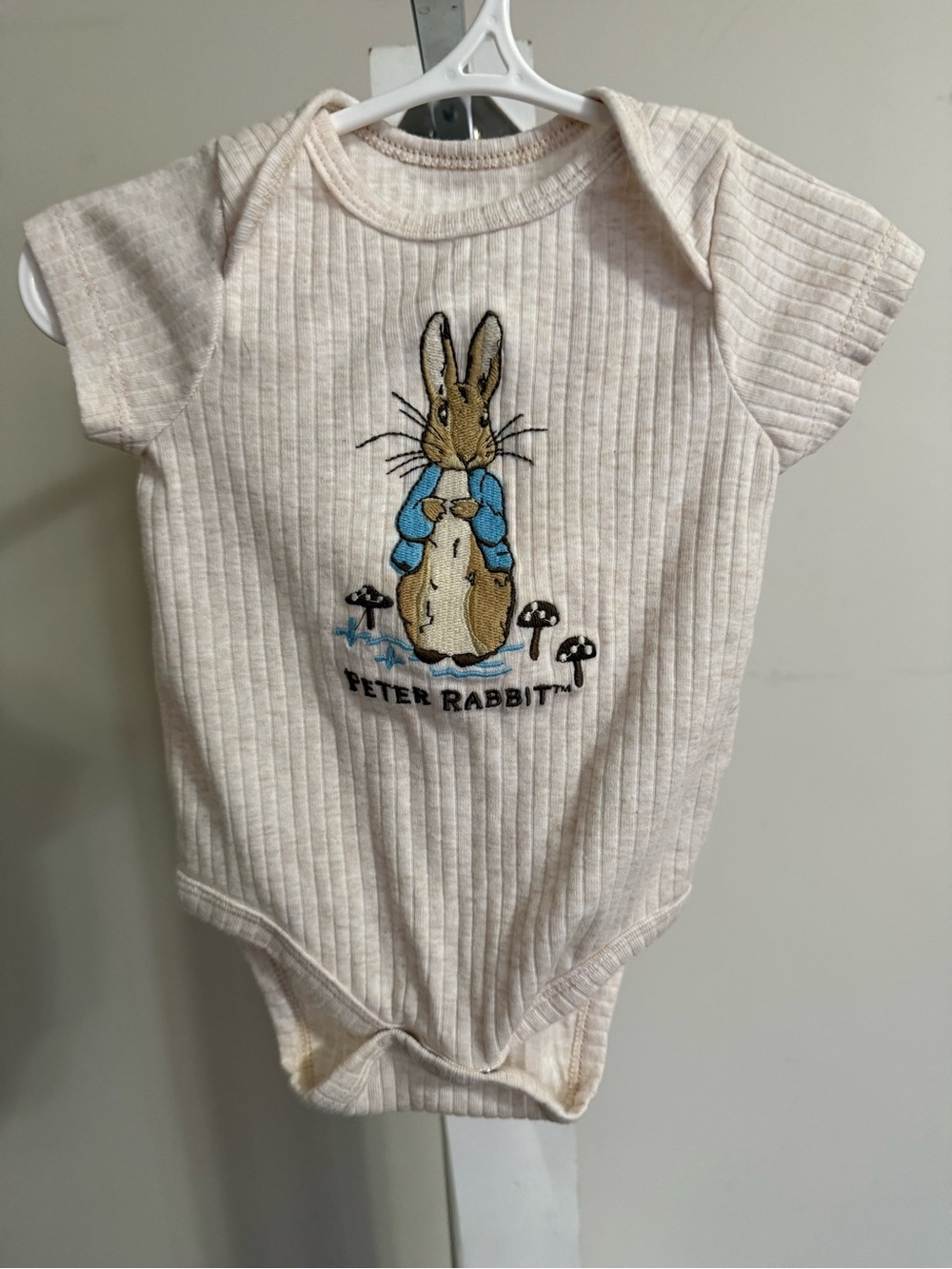 New Peter Rabbit Bodysuit - Picture 2 of 8